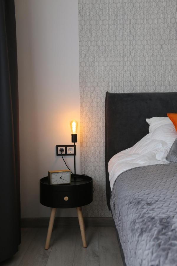 Comfy 2 Room Apartment - Free Parking - 350Mbps Wifi - Netflix Каунас Екстериор снимка