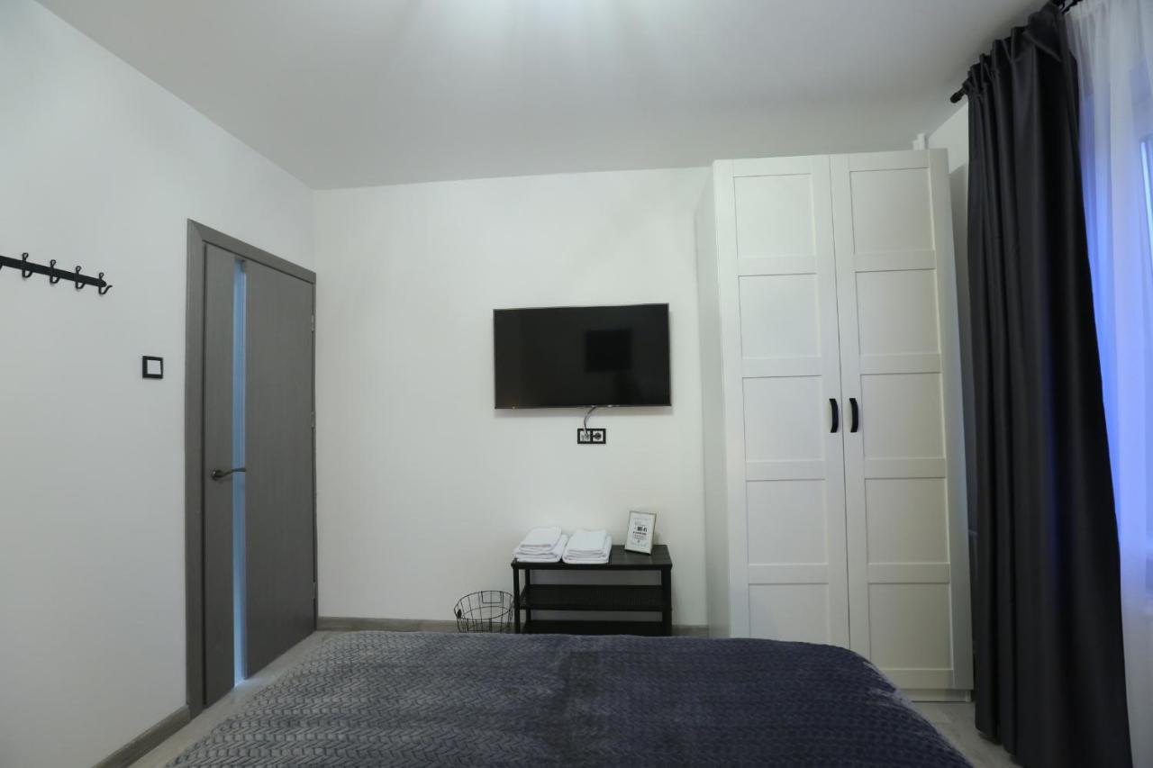 Comfy 2 Room Apartment - Free Parking - 350Mbps Wifi - Netflix Каунас Екстериор снимка